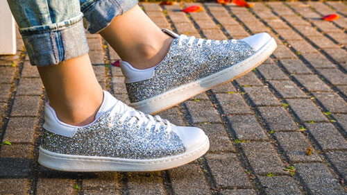 Du glitter aux chaussures